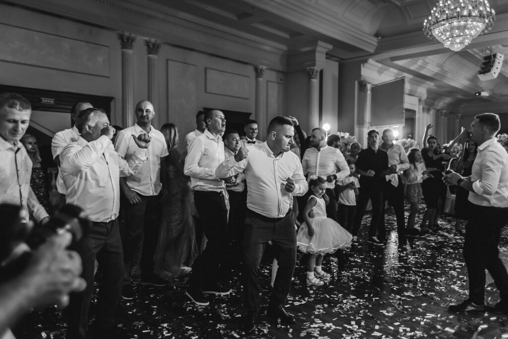 Fotografie artistică nuntă București — MK Wedding Studio