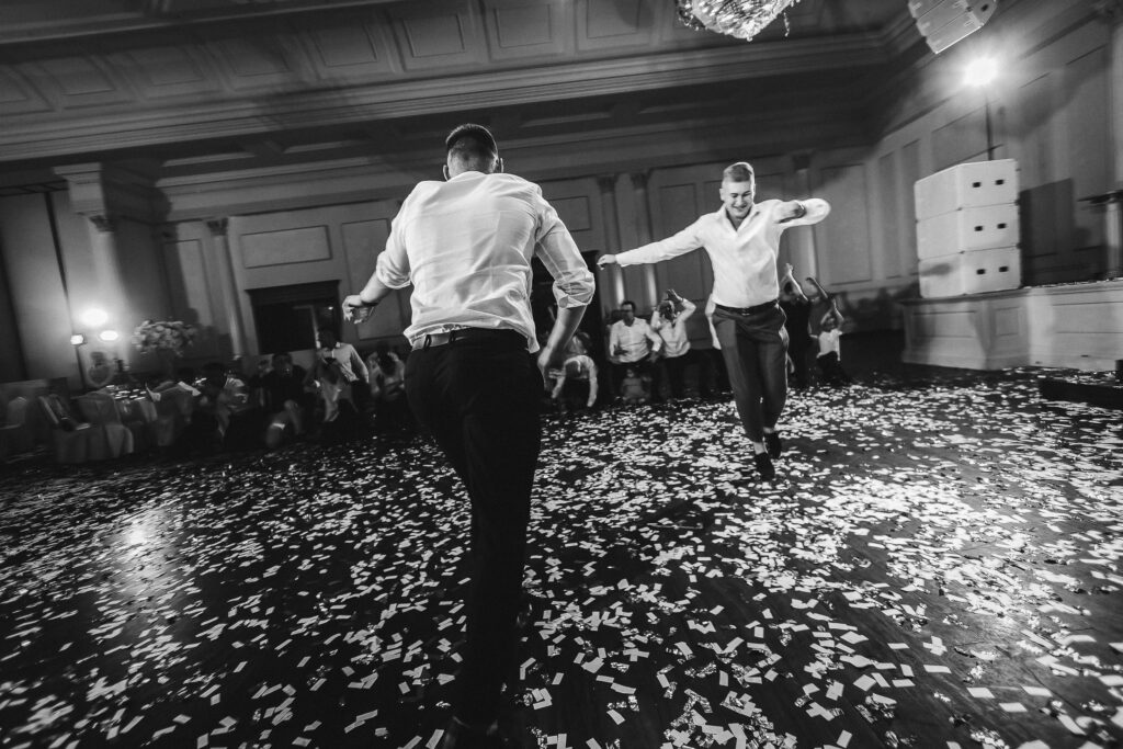 Nuntă București fotografiată de MK Wedding Studio