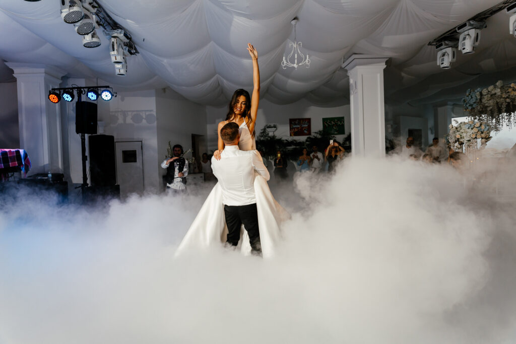 Fotografie nuntă elegantă — MK Wedding Studio