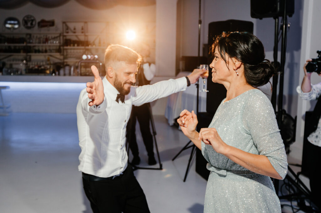 Fotografie nuntă elegantă — MK Wedding Studio