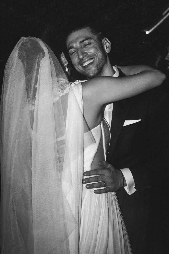Fotografie artistică nuntă București — MK Wedding Studio