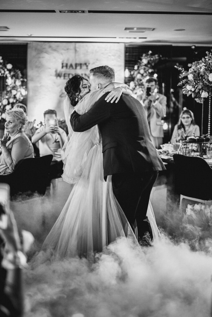 Fotografie artistică nuntă București — MK Wedding Studio